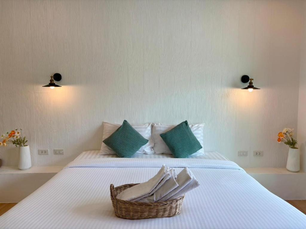 Charisma Resort Suan Phueng Eksteriør billede