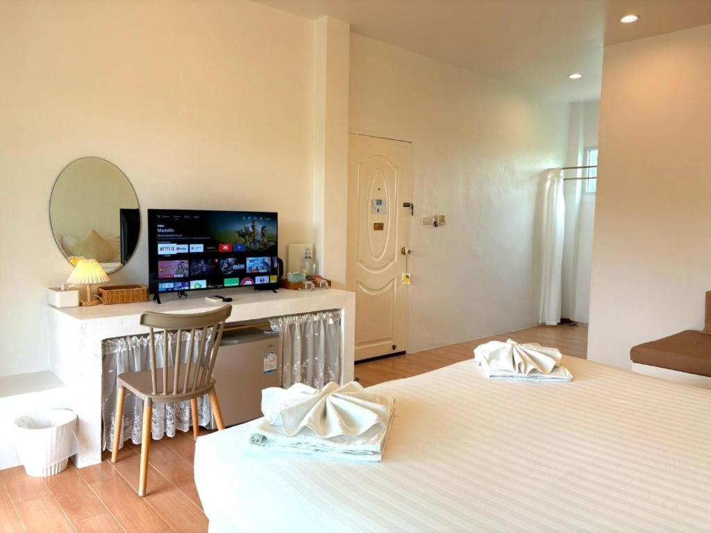 Charisma Resort Suan Phueng Eksteriør billede