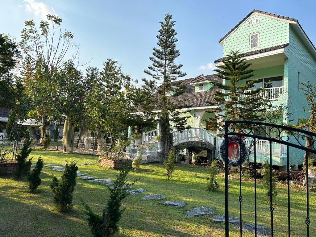 Charisma Resort Suan Phueng Eksteriør billede